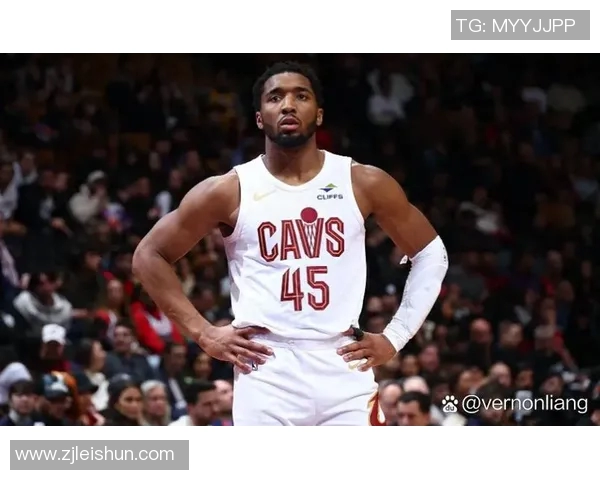 关键先生！哈克斯12中7砍下22分13篮板7助攻